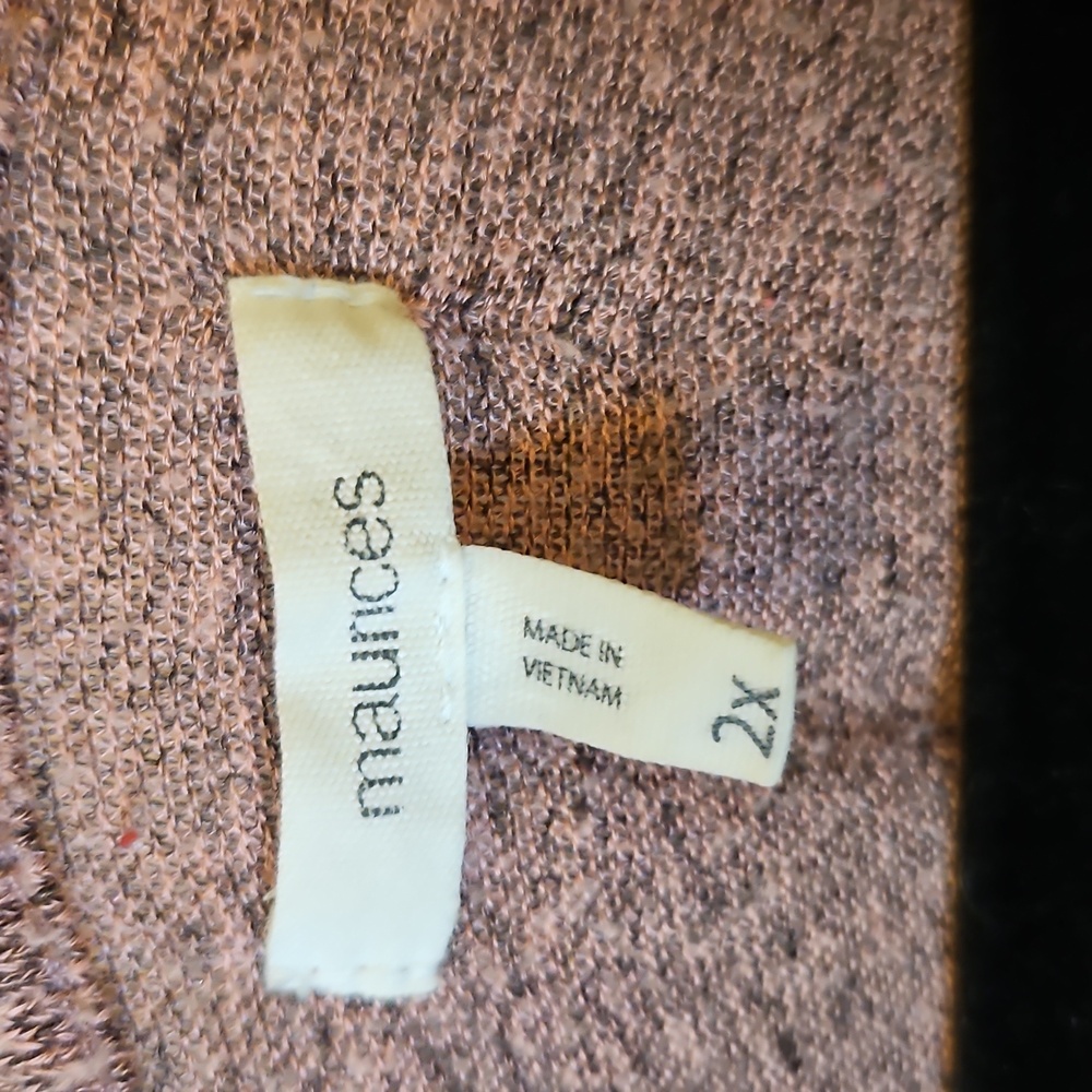 Maurices Pink and Black Geometric Long Sleeve Top - Picture 3 of 3